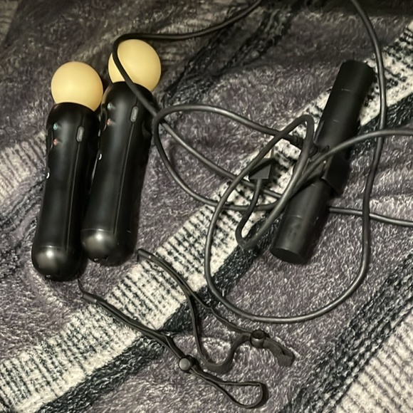 Used but New PlayStation Vr with controllers and PlayStation camera - Picture 1 of 2